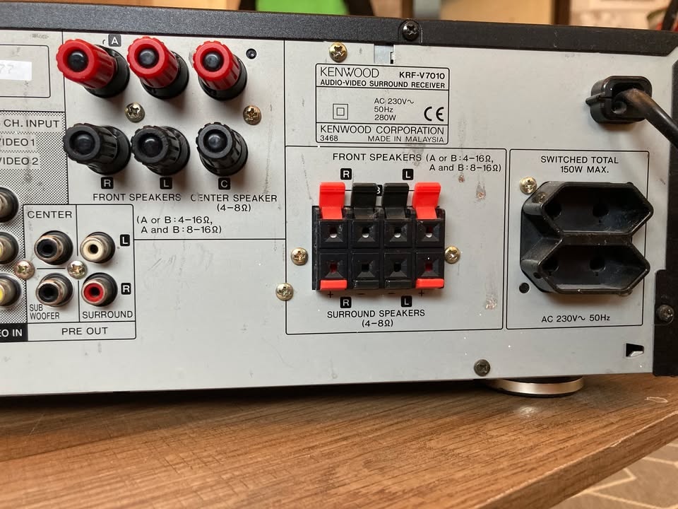 Kenwood KRF-V7010 - AV Receiver 5.1 - 4