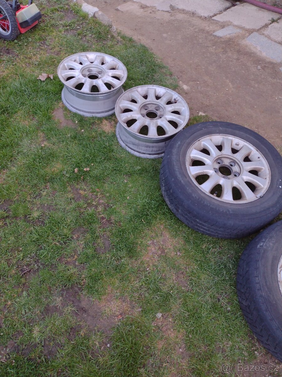 Prodám disky originál Chrysler grand Voyager 16" - 4
