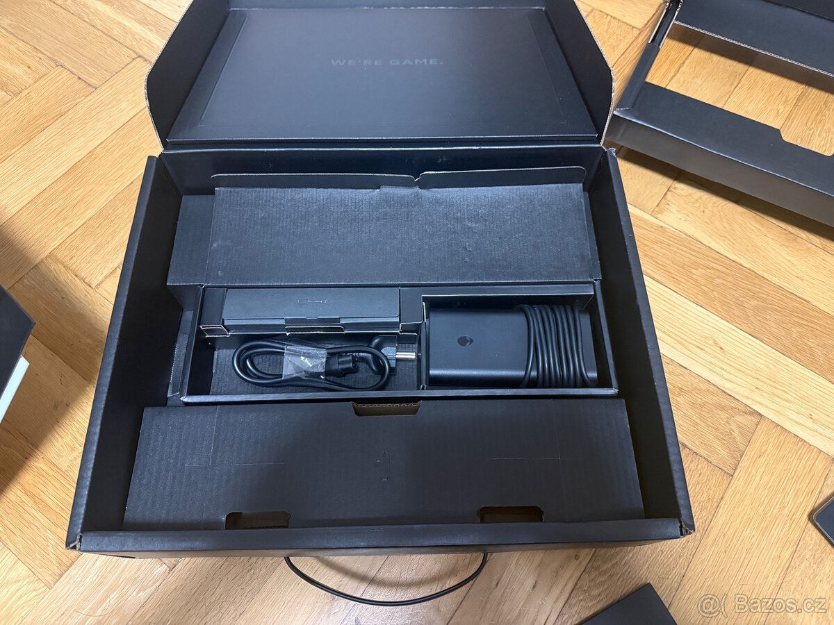 Herní Notebook Dell Alienware X15 R1 i7 - 4