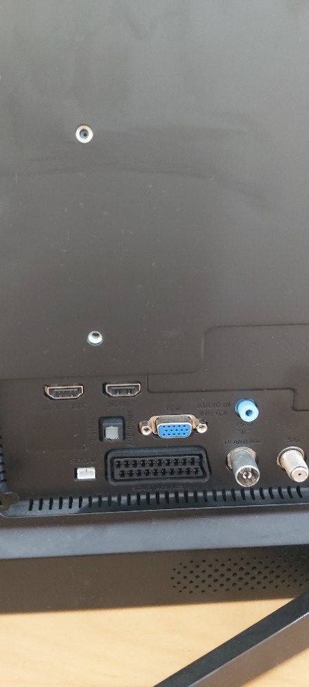 PHILIPS LED televize 55cm - 4