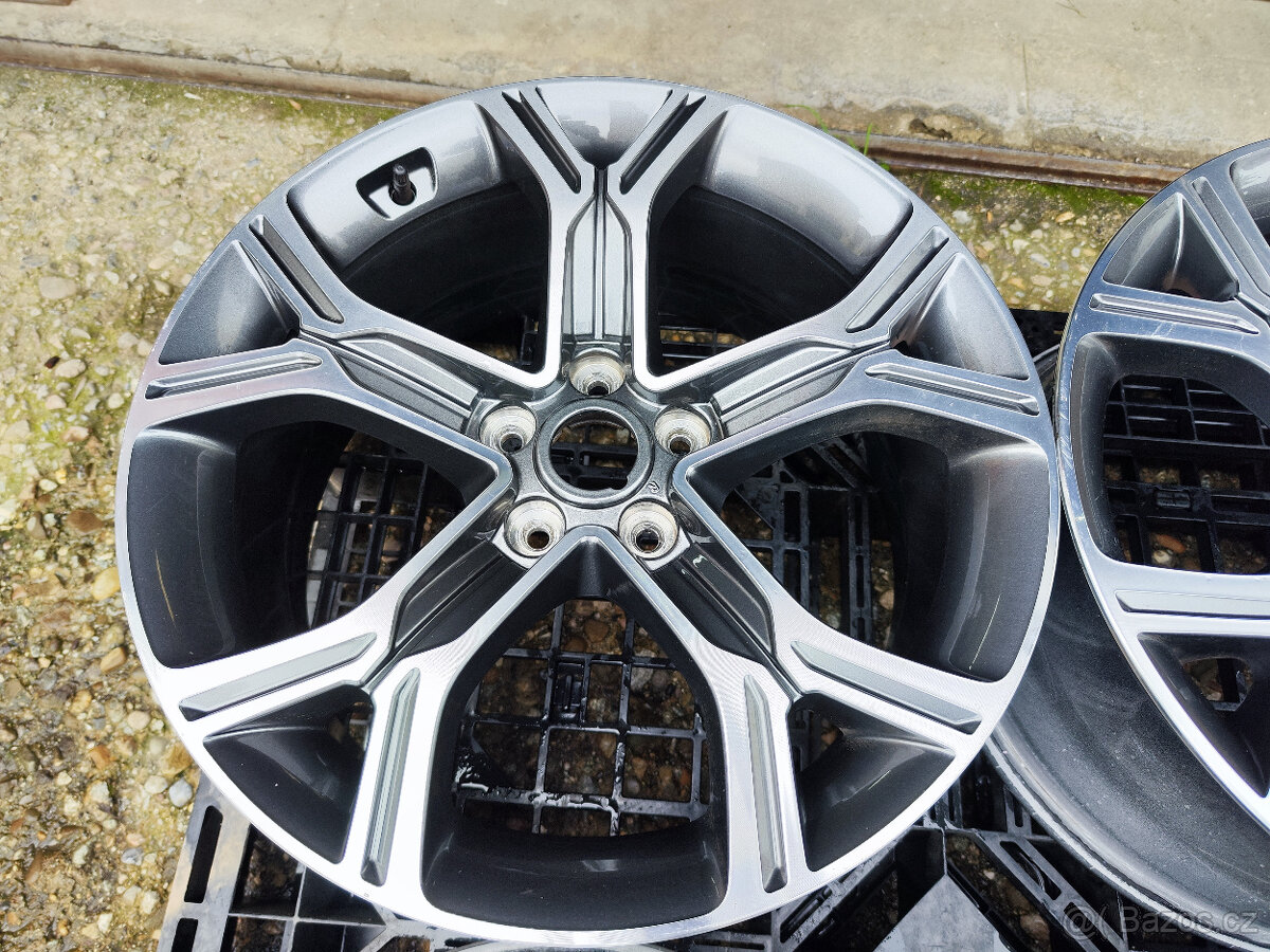 Alu sada =5x114,3= R19= KIA STINGER = DVOJROZMĚR - 4