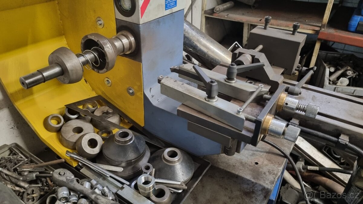 Soustruh na stáčení brzdových kotoučů - 4