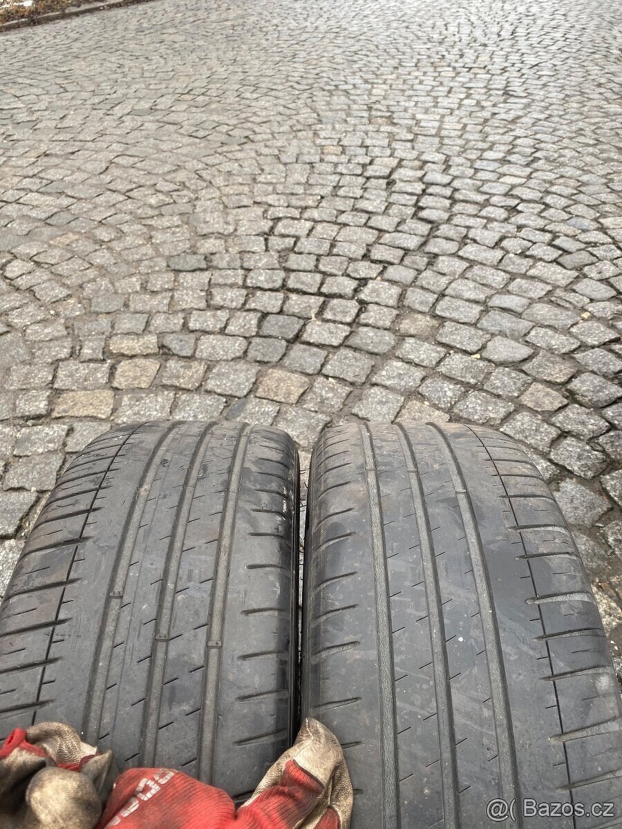 215/45/18 letní 2ks Michelin - 4