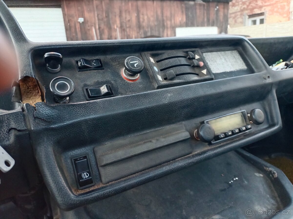 MB 208D, 1978, ORIG nástavba jeřáb - 4