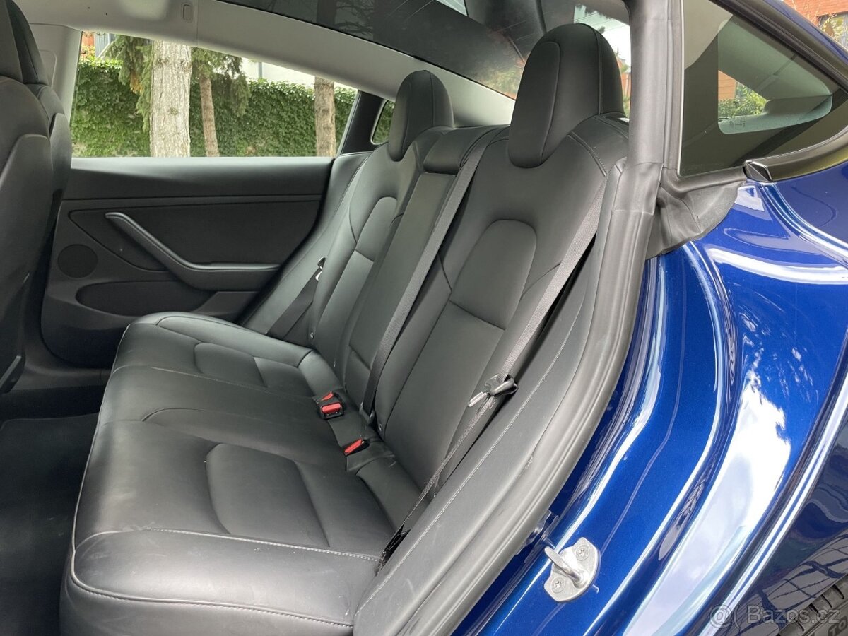 Tesla 3 Performance - 4