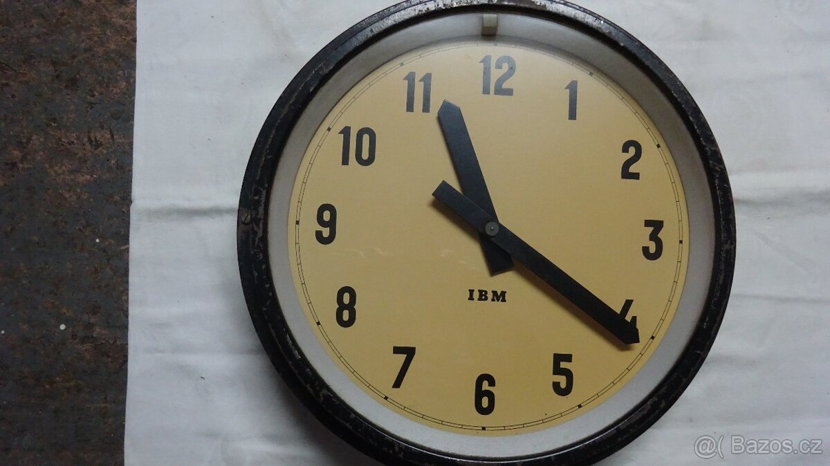 Podružné hodiny IBM - 4
