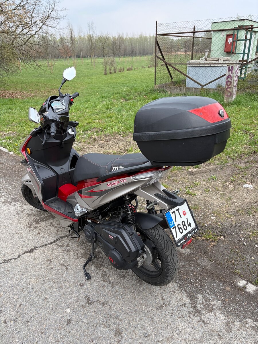 Motorro Monza 125i - 4