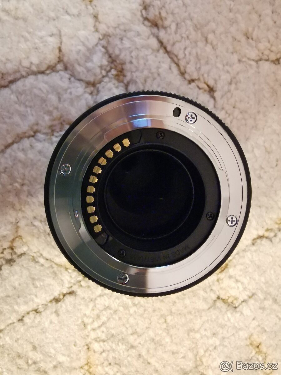 Olympus M.ZUIKO 30 mm f/3.5 Macro - 4
