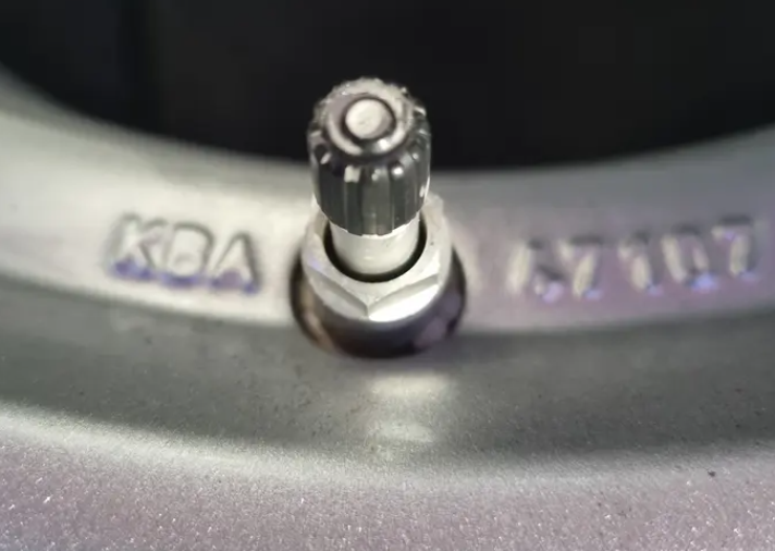 15"ZIMNÍ OBUTÁ KOLA 5x114.3,RENAULT SCENIC-3+ČIDLA - 4