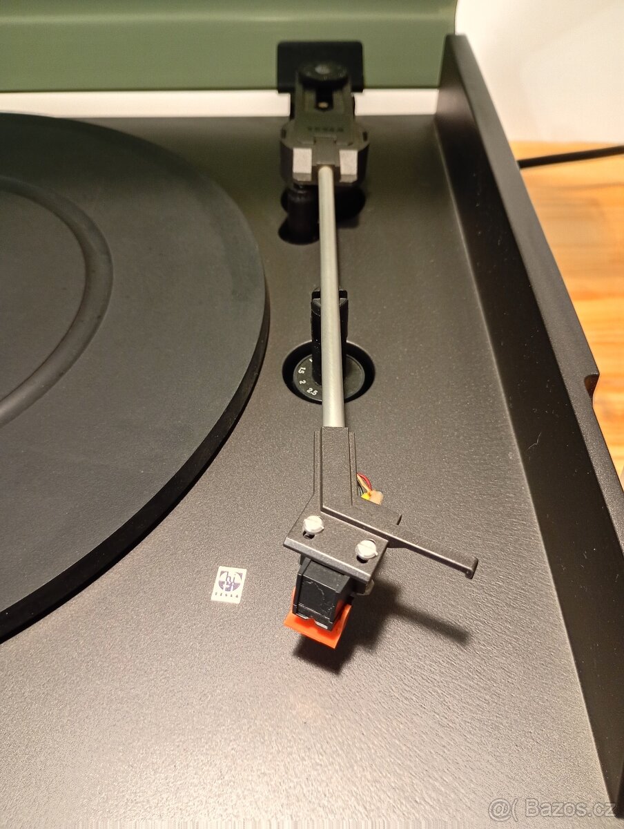 Gramofon Tesla NC 470 - 4