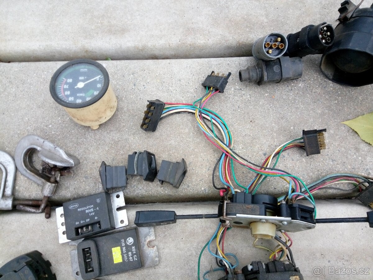 škoda felicie,skoda 120,výstražný trojuhelnik, - 4