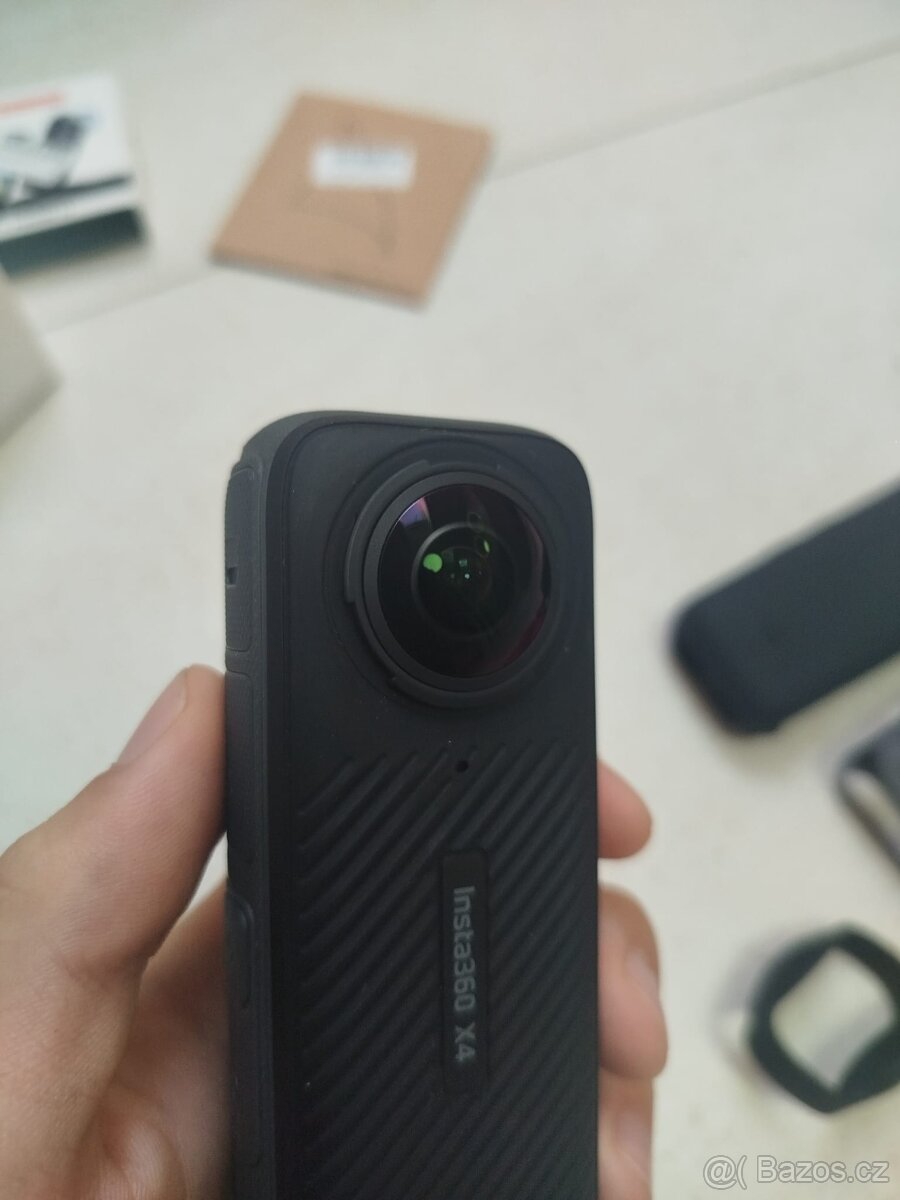 Insta360 X4 + příslušenství, v záruce - 4