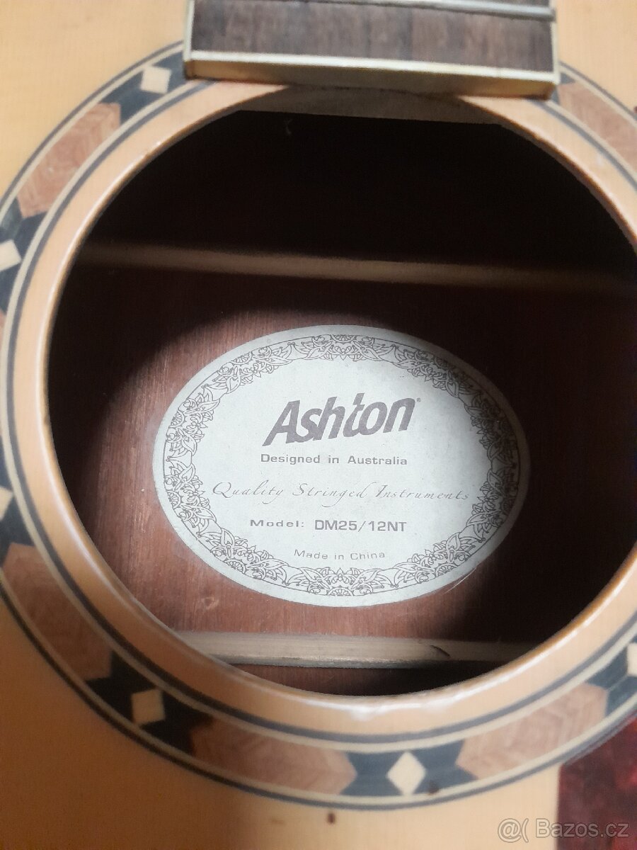 Prodám 4 kytary cena dle tipu - 4