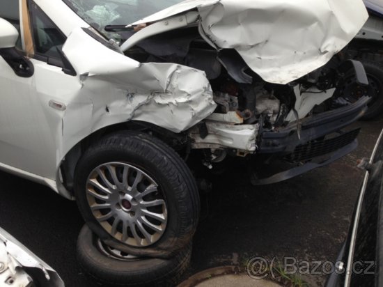 Fiat Grande Punto 1,2i 51kW 2011 - díly - 4