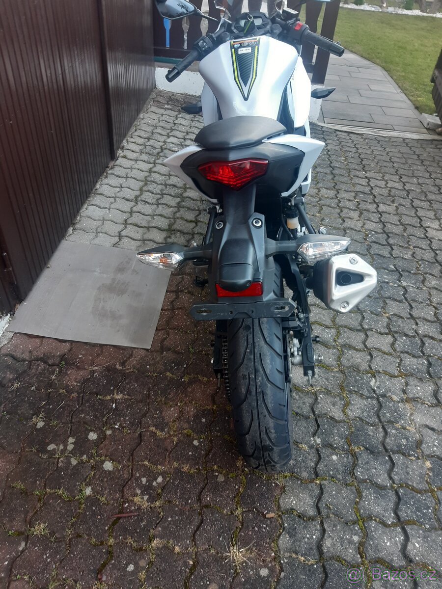 Kawasaki Ninja 125 - 4