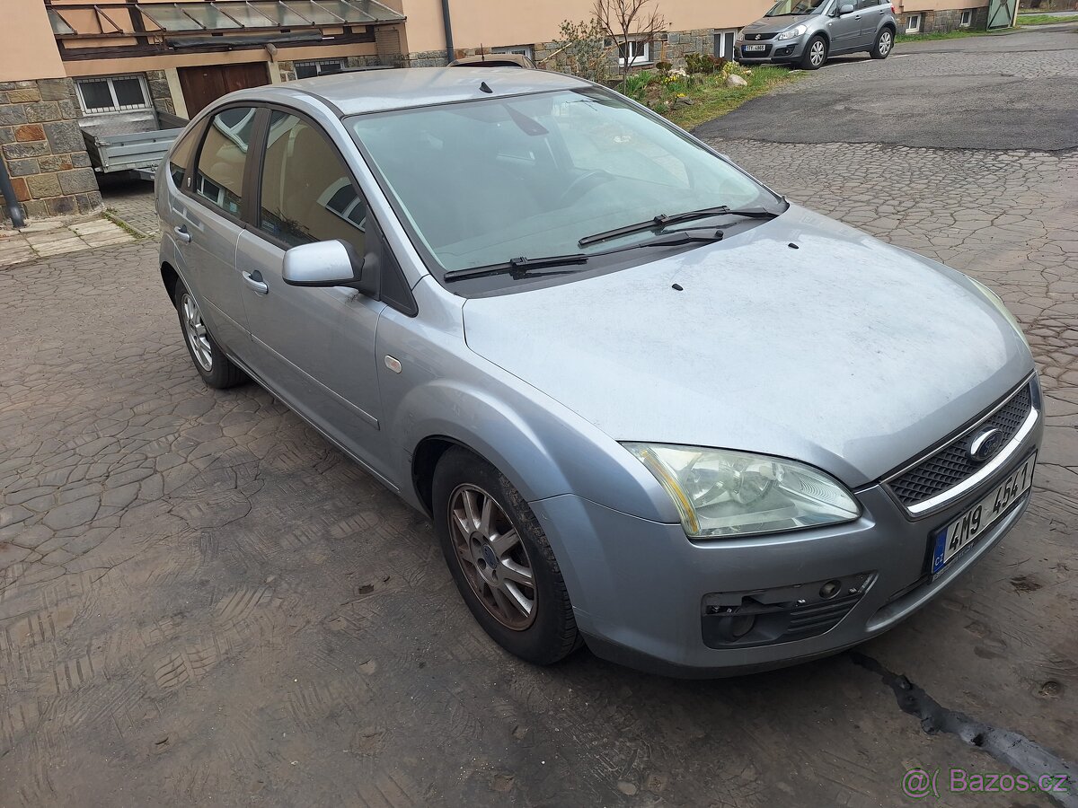 Focus 1.6 85kw benzín. Na díly - 4