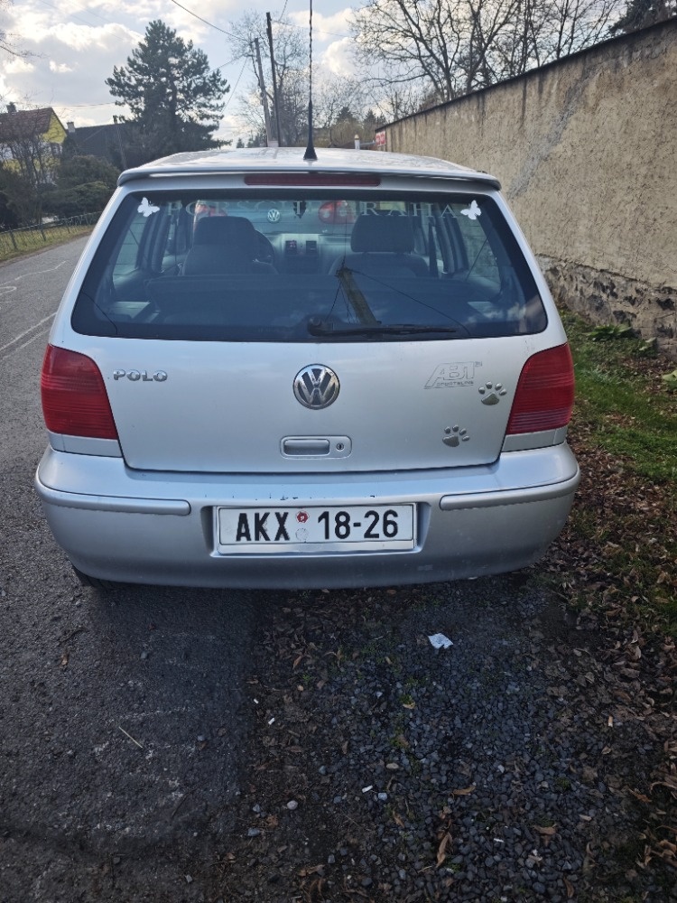 Volkswagen Polo - 4