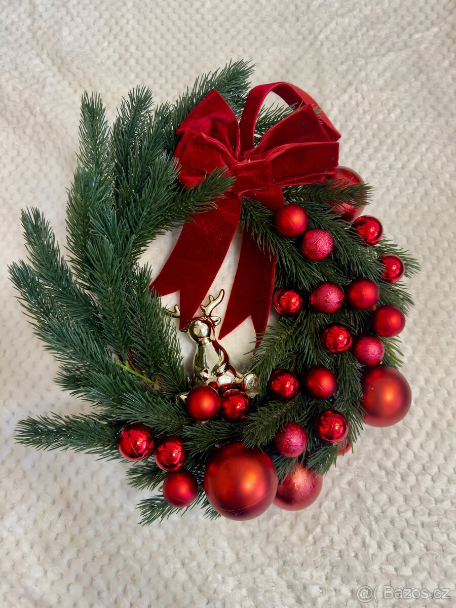 🎅 Elegantní vánoční věnec na dveře - 4