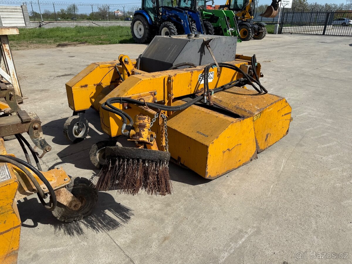 Zametacia kefa na traktor bager - 4