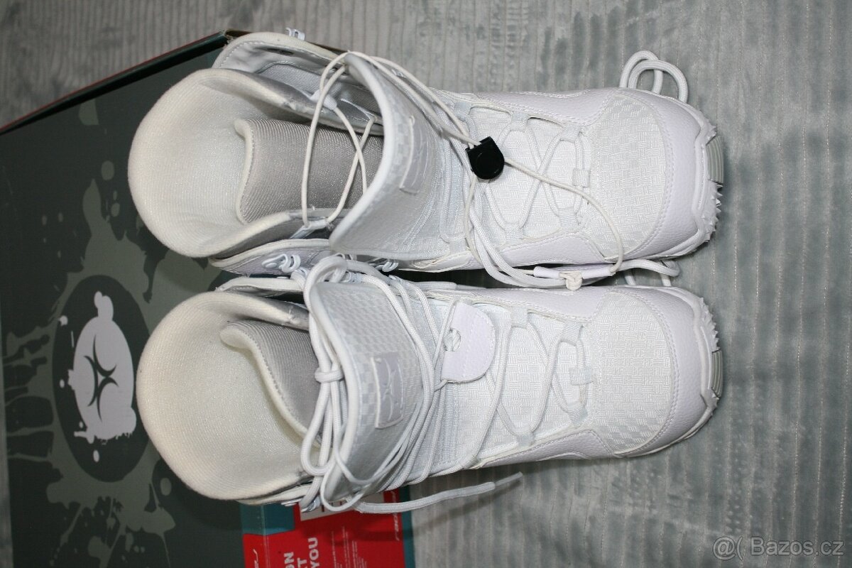 nove snowboardove topanky Radical velkost 36,5 - 4