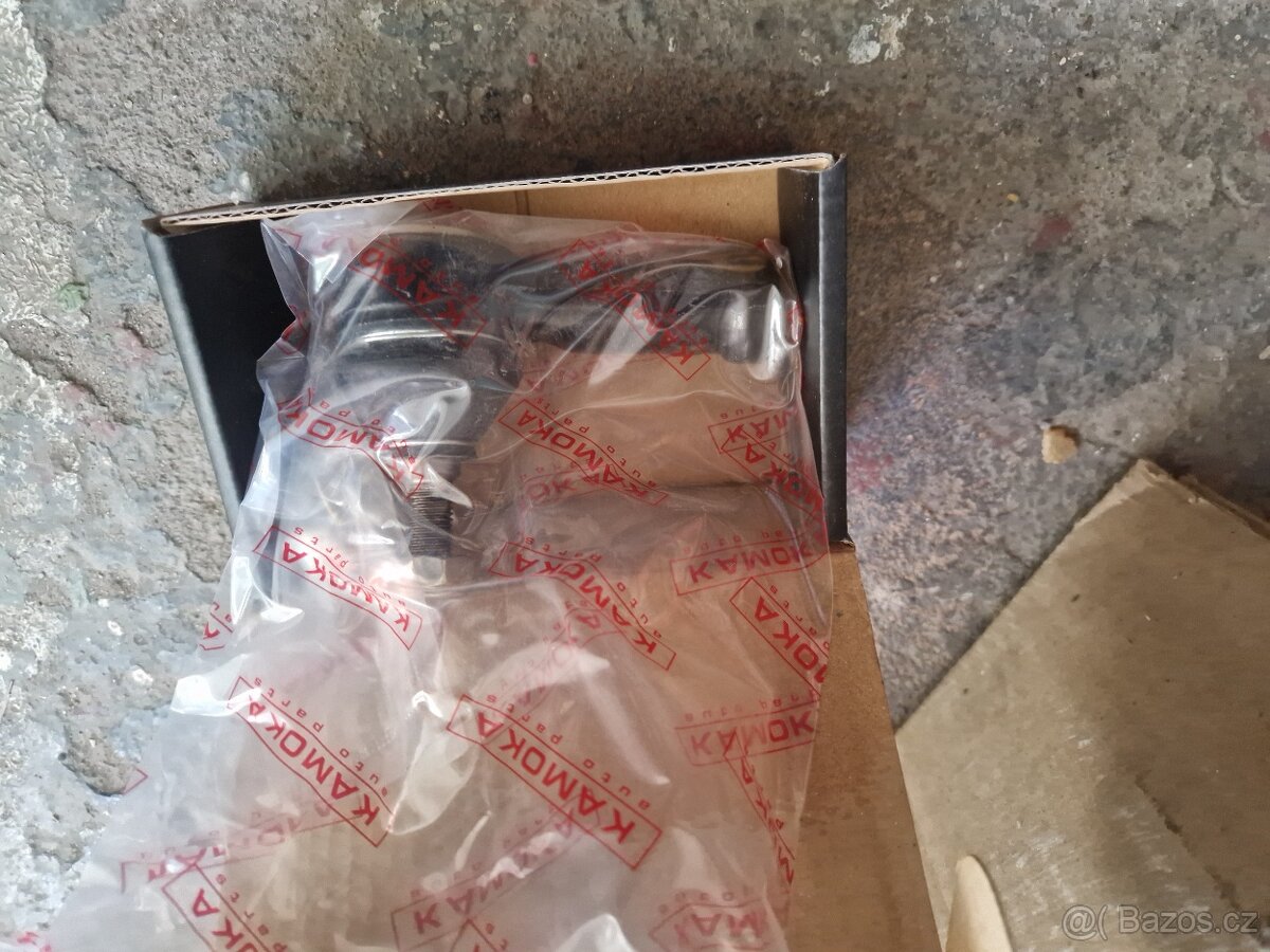 HLAVA PŘÍČNÉHO TÁHLA ŘÍZENÍ KAMOKA 9010229 - 4