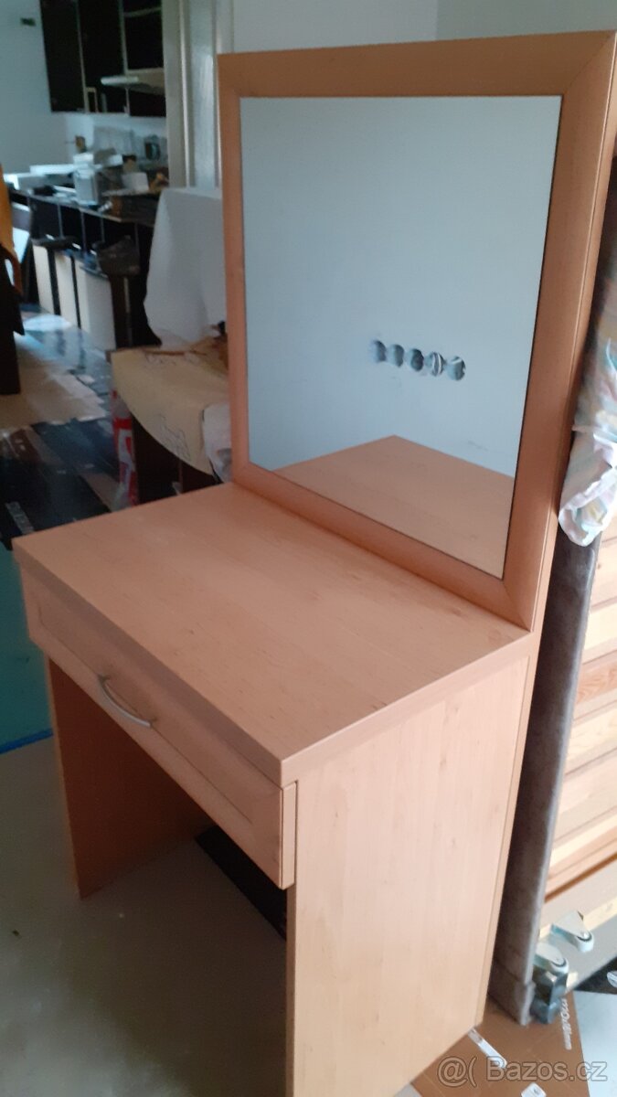 Toaletní stolek - 4
