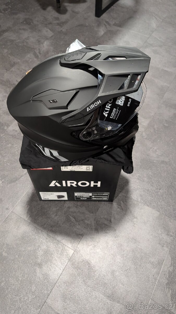 Airoh commander 2 mat black vel. M - 4