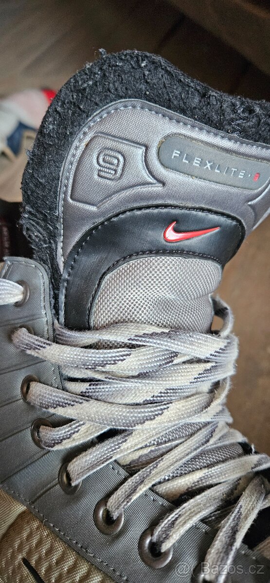 Brusle NIKE 10,5 - 4