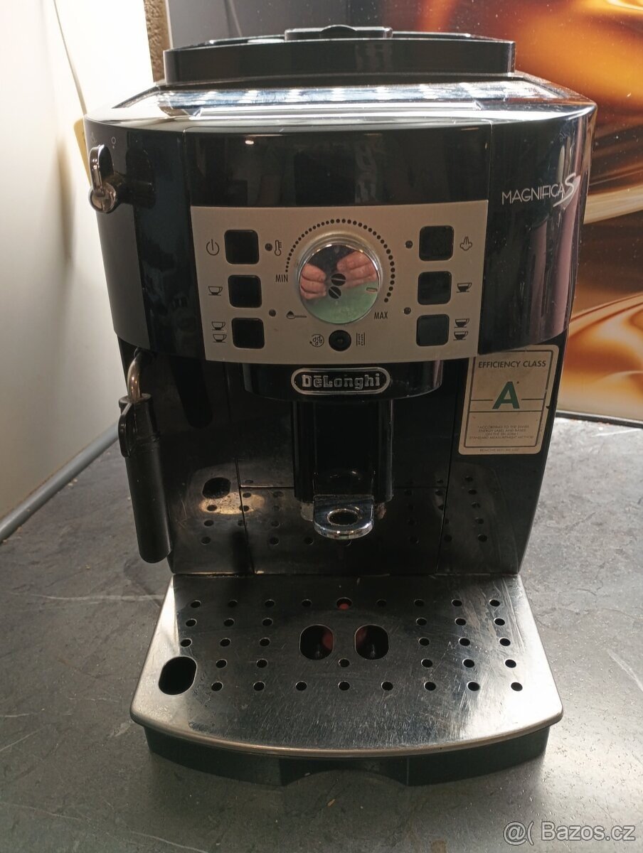 Kávovar De'Longhi Magnifica S - 4