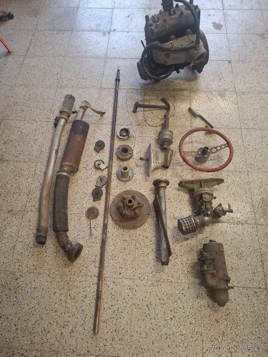 Sportovní člun E01 - 4