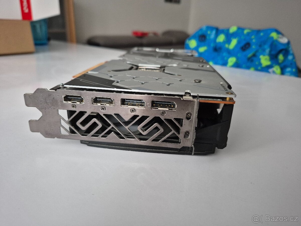 Grafická karta Sapphire Nitro+ Radeon RX 5700 XT 8G - 4