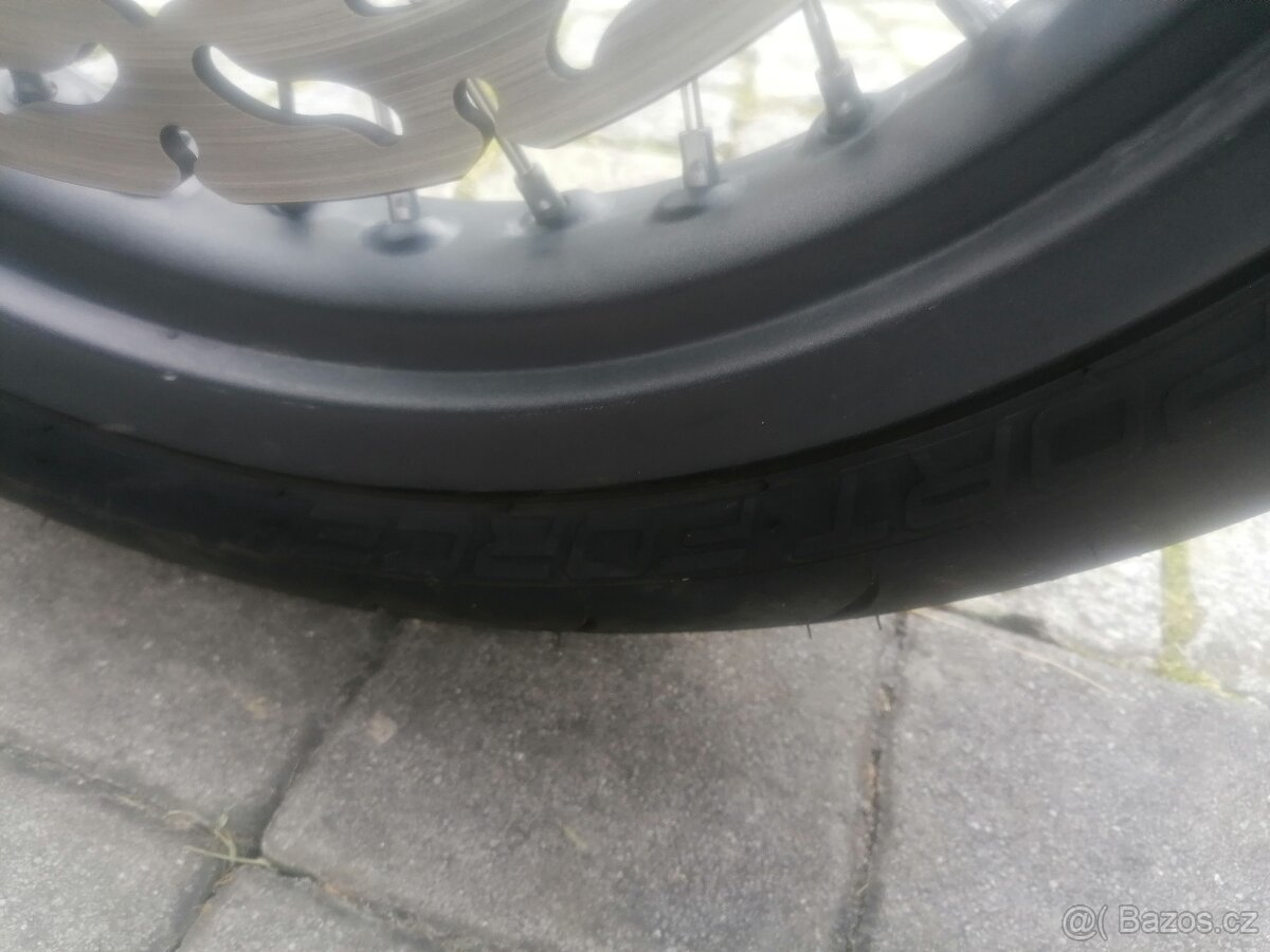 Prodám KTM 690 SM kola na - 4