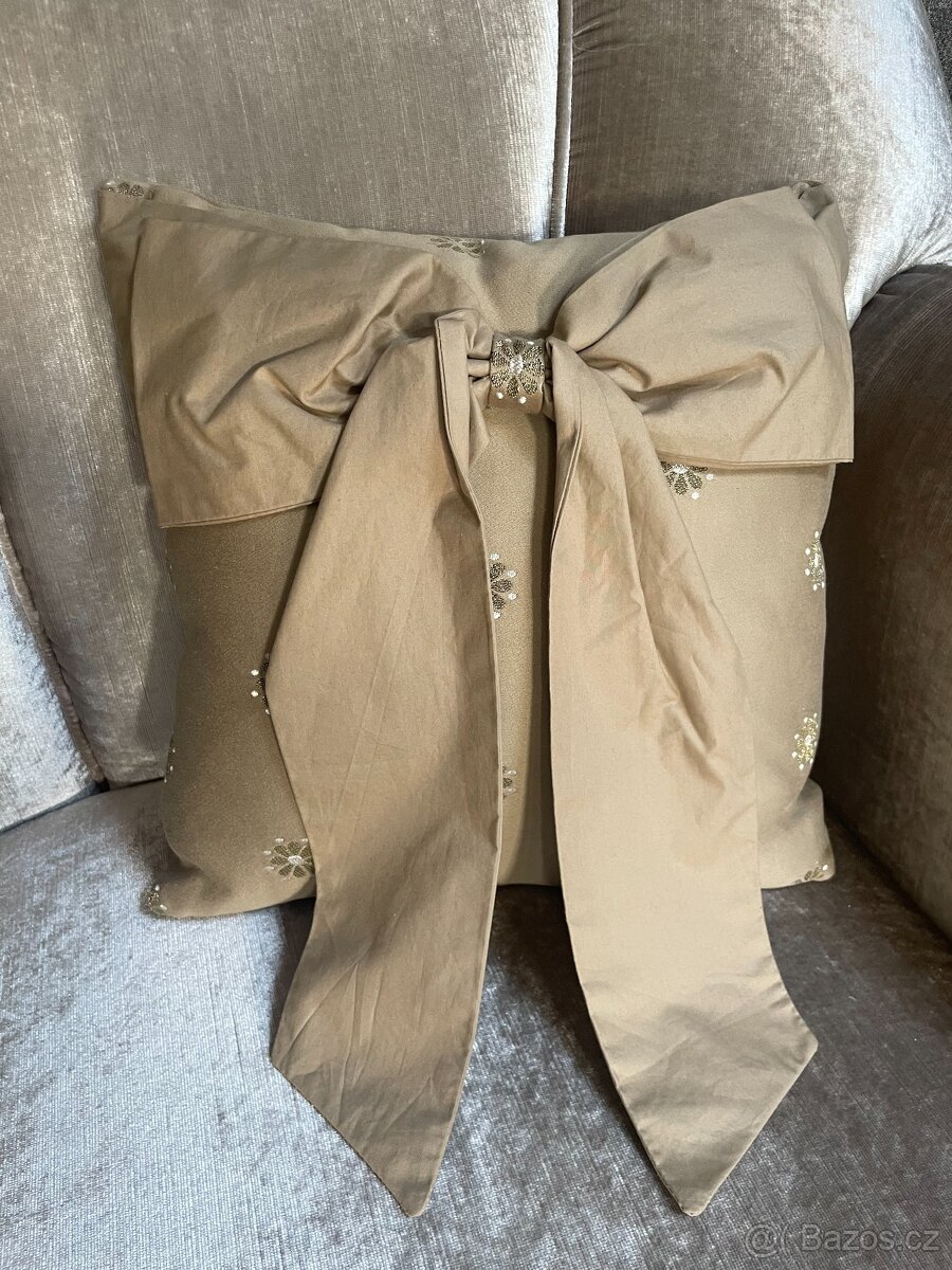 polštář s mašlí - 4