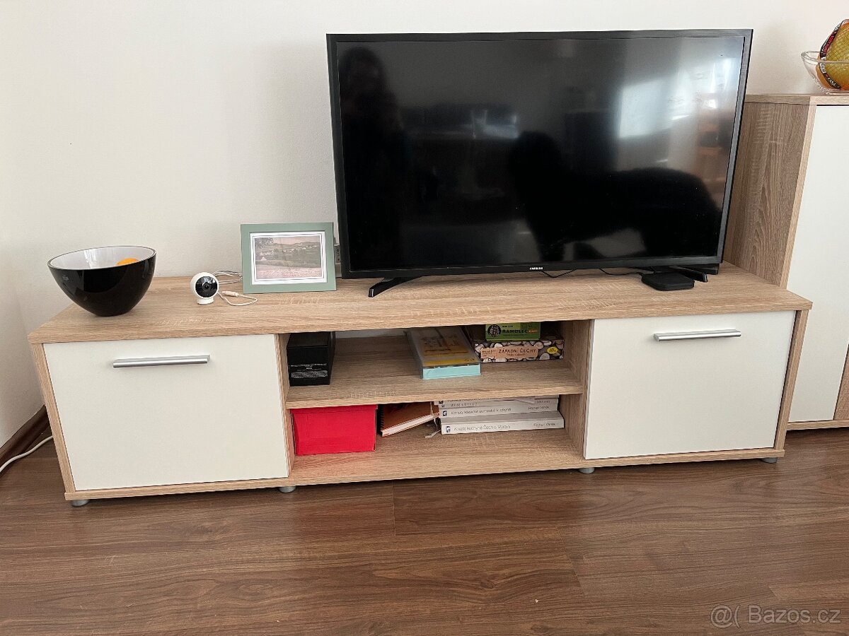 Minimalistická obývací stěna bílá a dub sonoma - 4