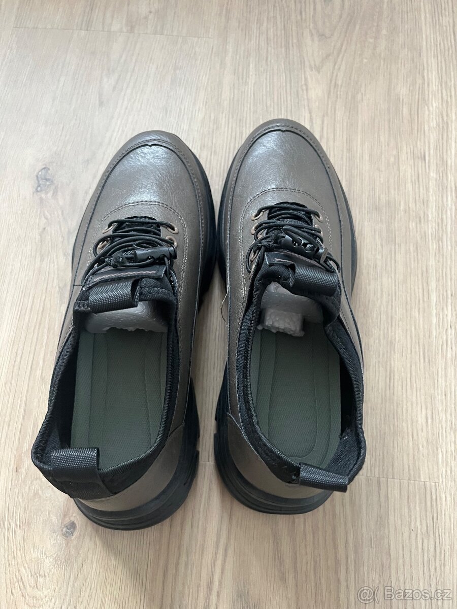 Nové panské hnědé polobotky JYX vel.42 - 4