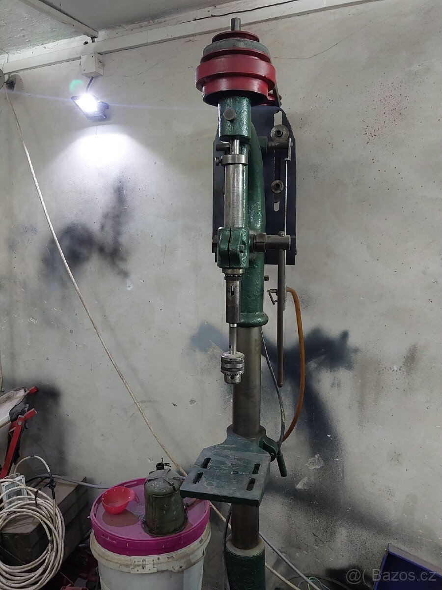 Sloupová vrtacka s vodním chlazenim - 4