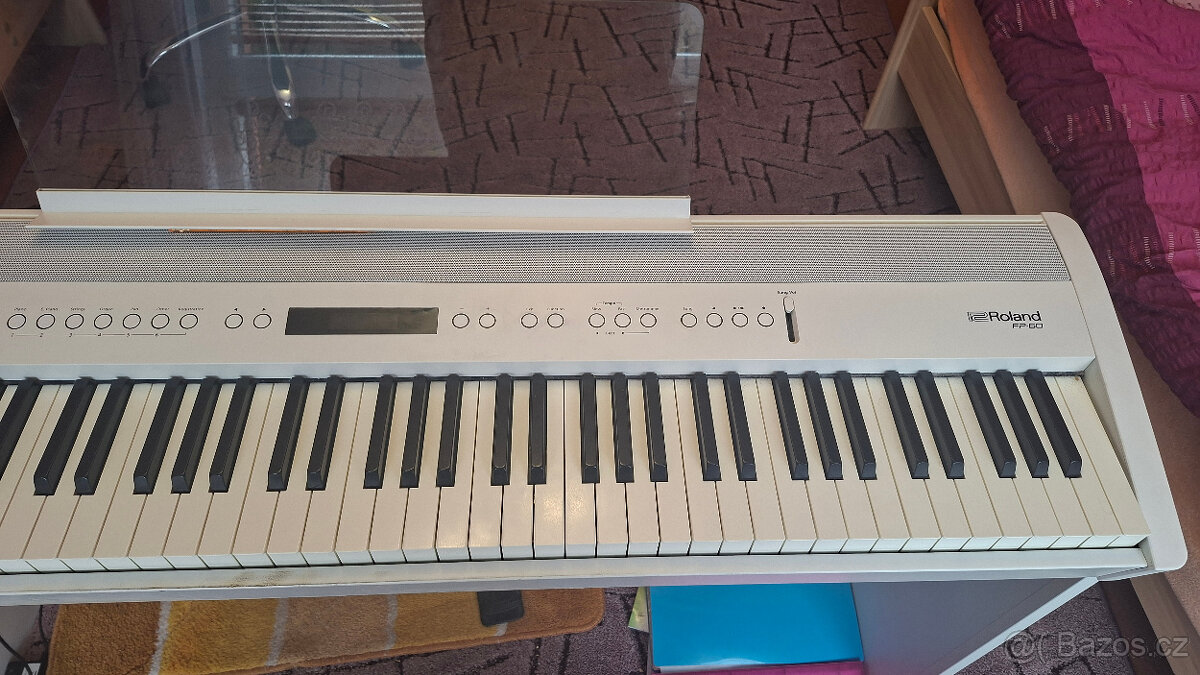 Roland FP60 - 4