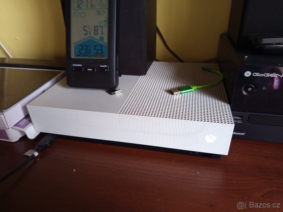 Xbox one s - 4