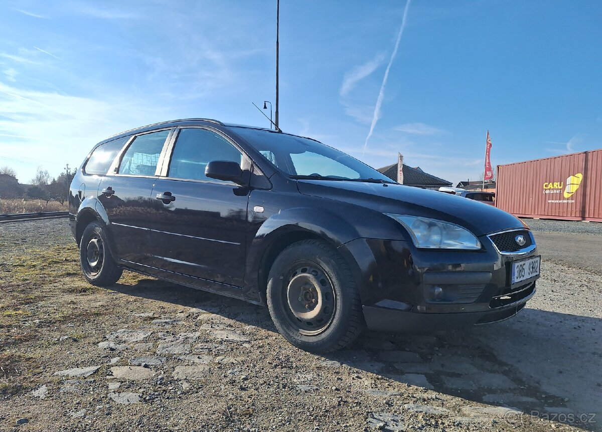 Ford Focus mk2 Ghia 1.6 benzín 74kw - 4