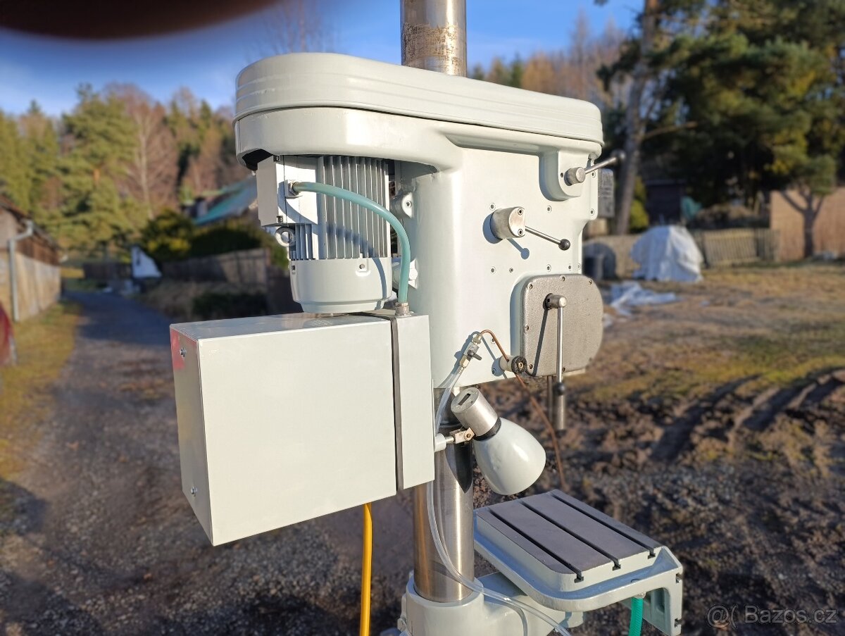 Sloupová vrtačka VS 32B - 4