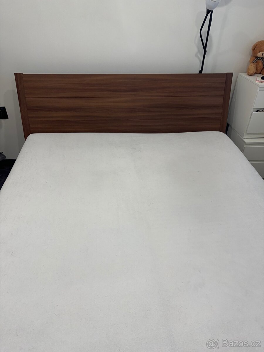 Manželská postel - 4