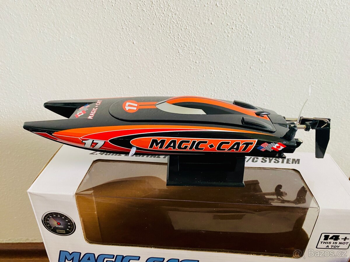 Magic Cat V5 RTR 2,4GHz – RC katamaran. - 4