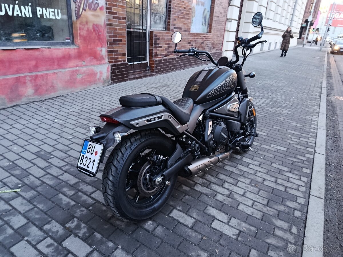 QJ Motor SRV 700 - 4