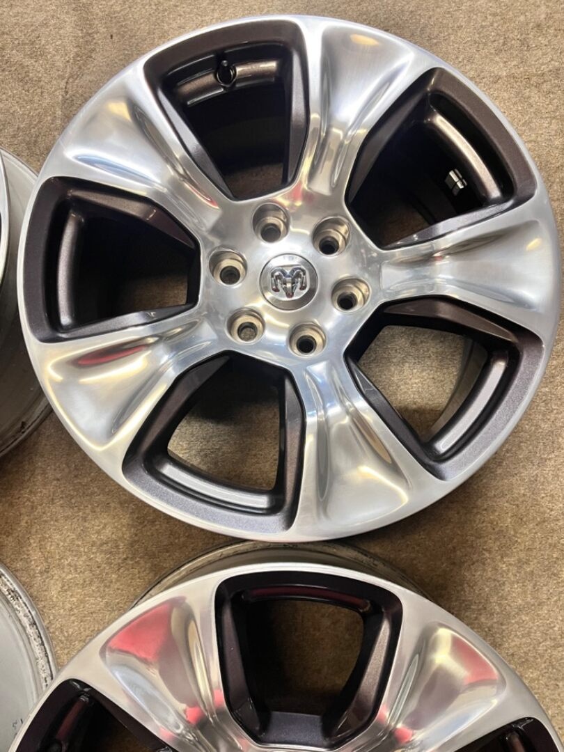 6x139.7 R20 Dodge RAM 1500 5.generace + senzor - TOP - 4