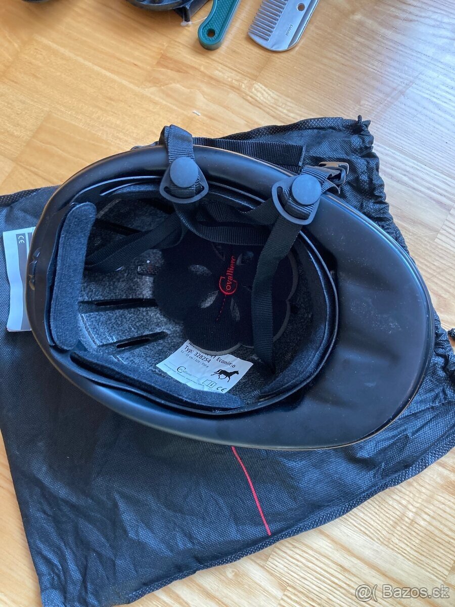 Jazdecká prilba + box - 4