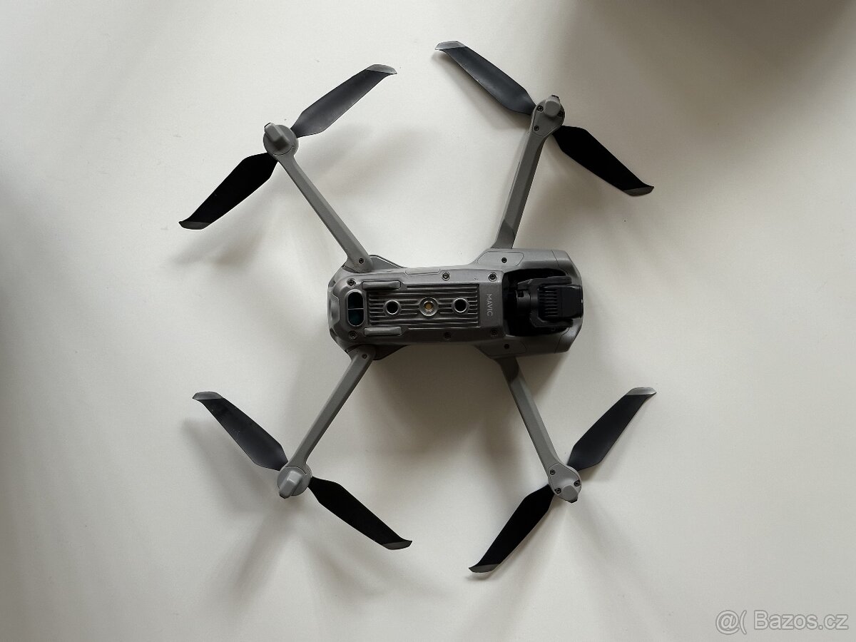 DJI Mavic Air 2 - Fly More Combo - 4