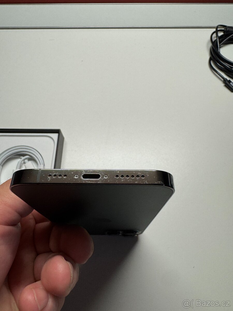 iPhone 12 PRO MAX, ve velice pěkném stavu - 4