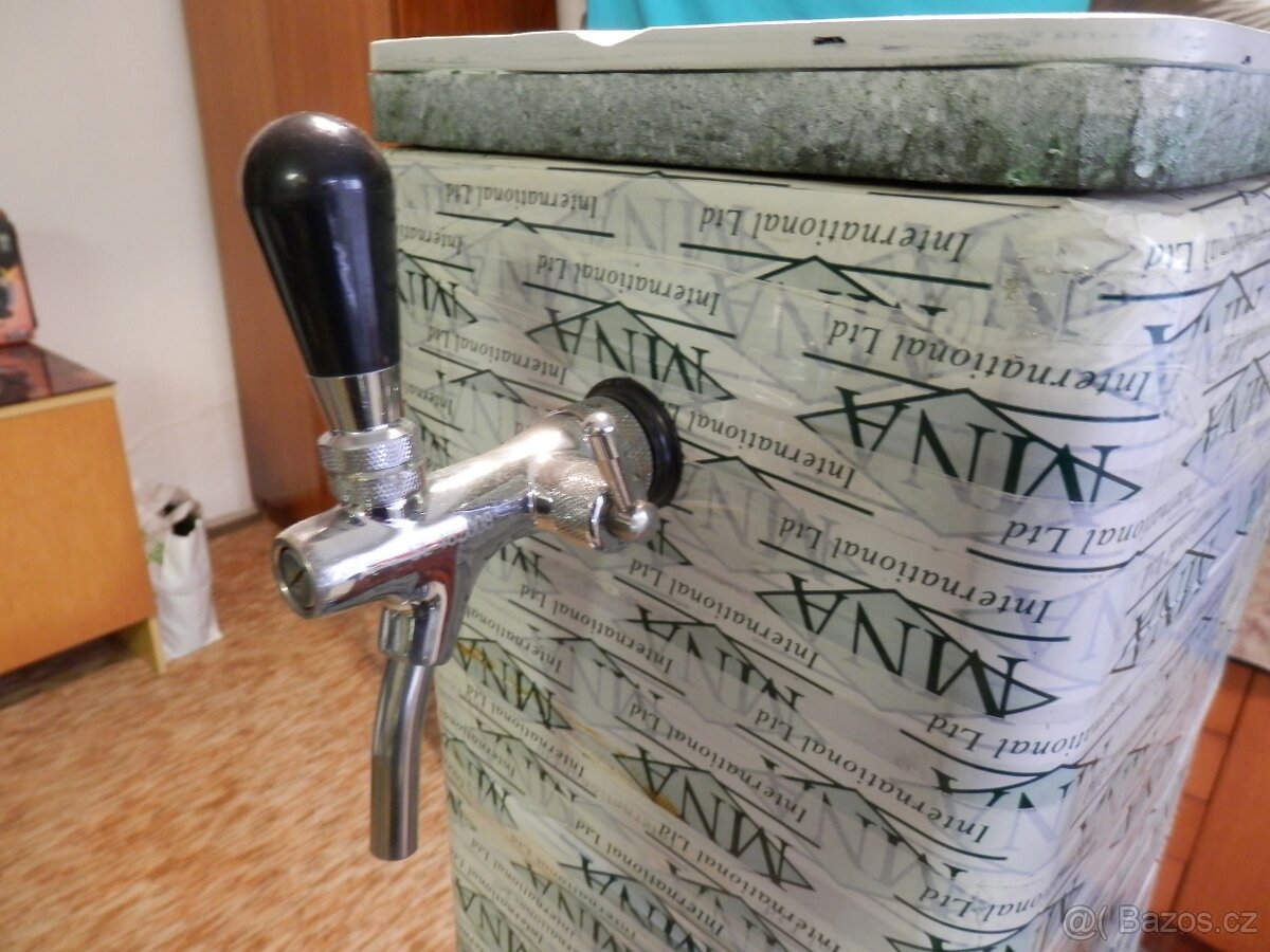 Prodám chladící výčep na pivo. - 4