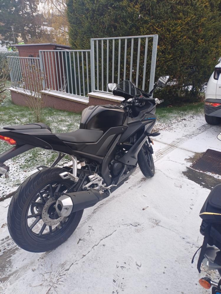 Yamaha YZF125 - 4