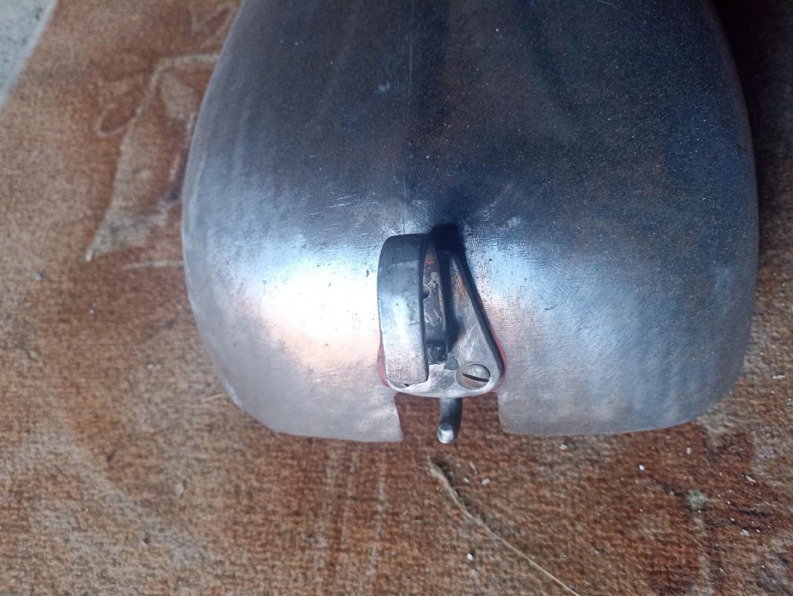 Prsa jawa pionýr 20,21 - 4